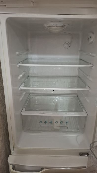 Холодильник Samsung RL24MBSW1