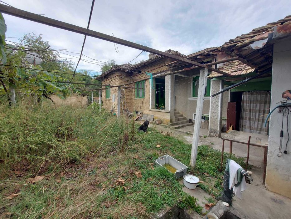 Едноетажна къща, с. Певец