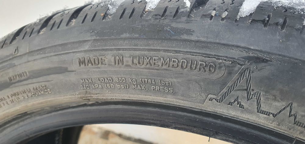 Anvelope iarna Dunlop si GoodYear