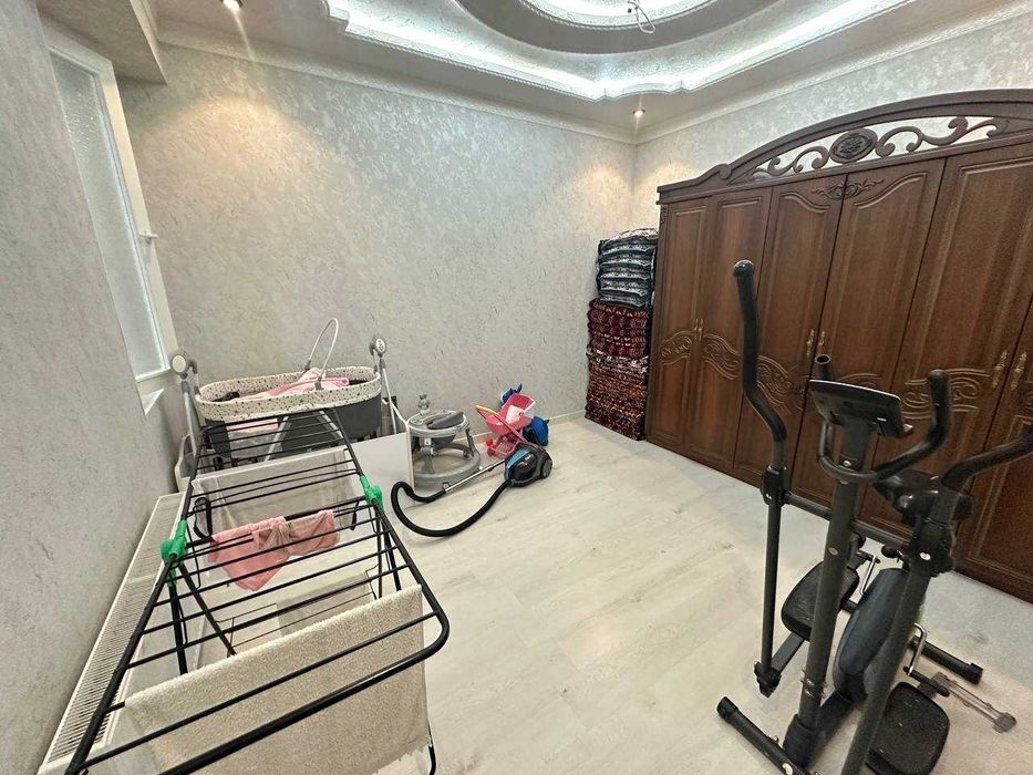 3х комнатная квартира на 9 этаже 80кв/м, в Самарканде