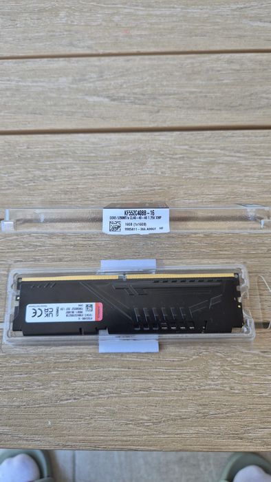 Kingston FURY Beast 16GB DDR5 5200MHz CL40, model KF552C40BB-16.