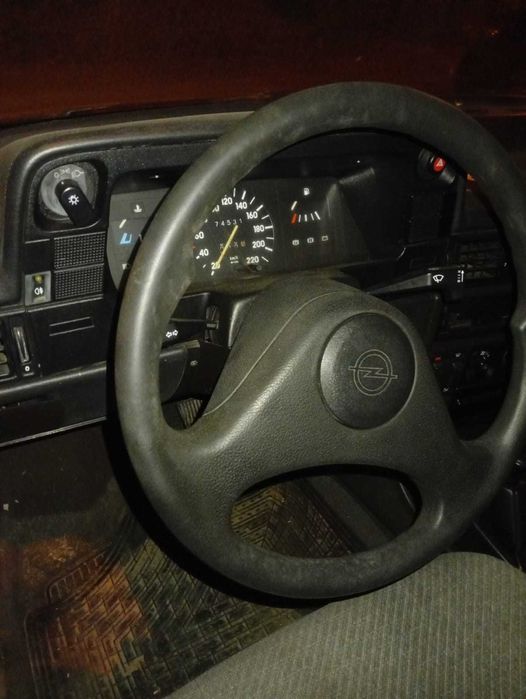 Opel kadett 1989 1.6 benzina