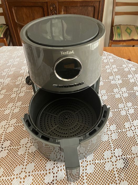 Tefal ultra fry air frier model EY111B15