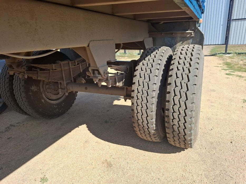 Продам прицеп 4 колела новые