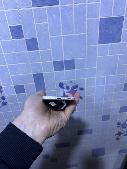 Iphone se 2020 holati zor