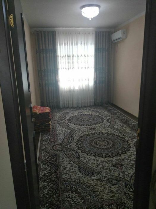 Срочно 3 хонали  квартира ижарага берилади 7 микрорайонх