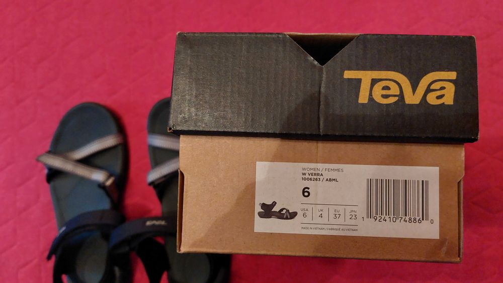 Нови дамски туристически сандали TEVA VERRA, размер 37