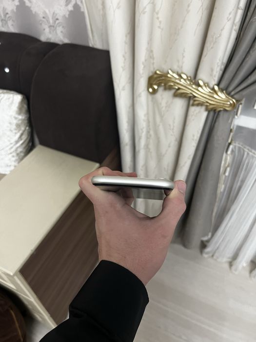 Продамм айфон 11