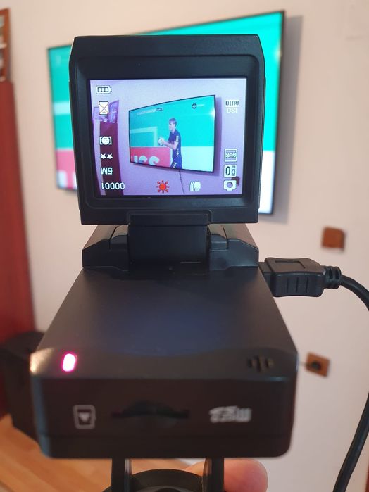 Видеорегистратор - Камера за кола !
---
В комплект с оригинално зарядн