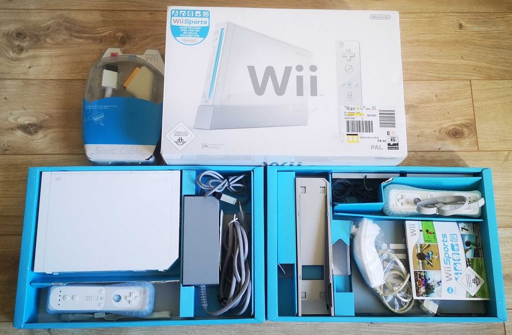 Nintendo Wii пълен комплект с кутия два контролера и игра