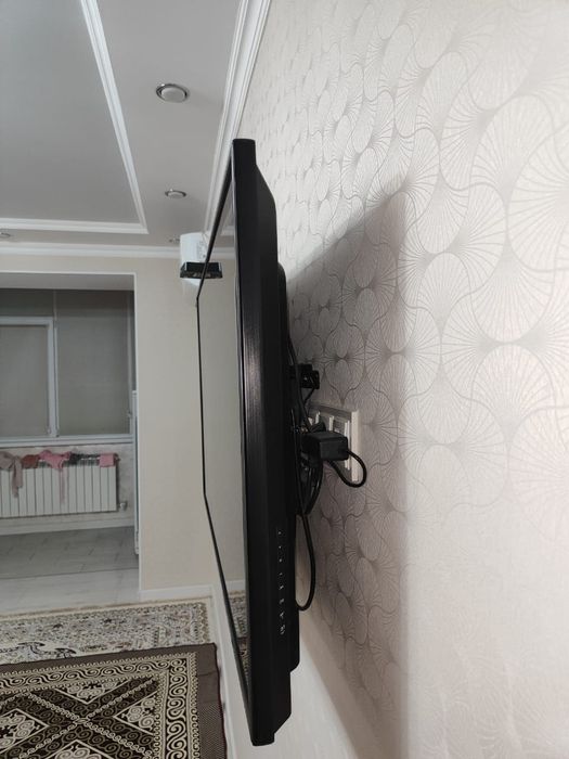 Продам телевизор LG