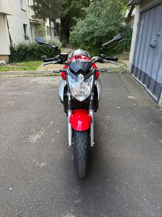 Yamaha XJ6 din 2012 impecabil