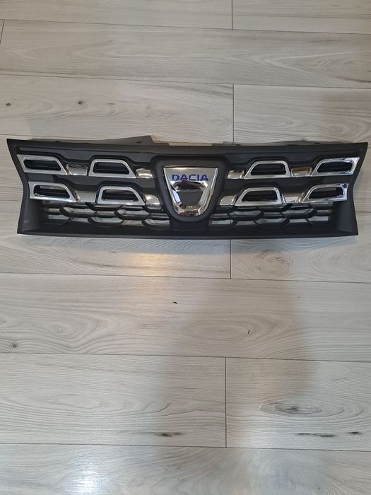 Vand grila Dacia Duster 2014 2017