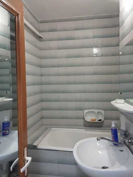 Închiriez apartament cu o camera tip C