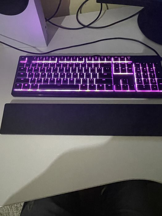 Съпер запазена клавиатура Razer