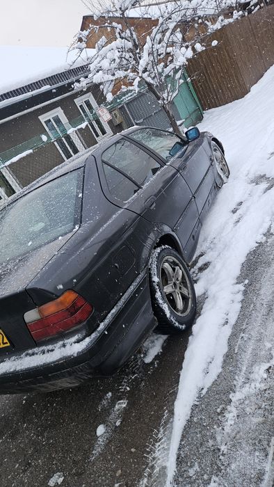 Продажа Бмв 318 м/т