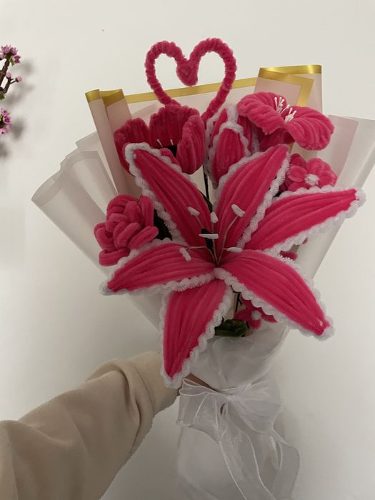 buchet roz din sarma plusata