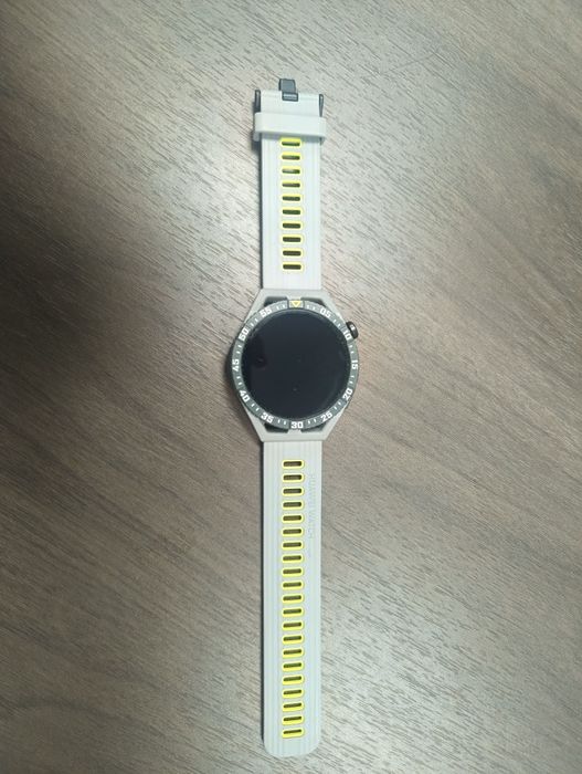 Смарт-часы Huawei Watch GT 3 SE