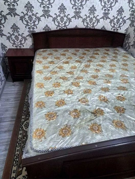 Здается 3х комнотная квартира в мархабо без агенство