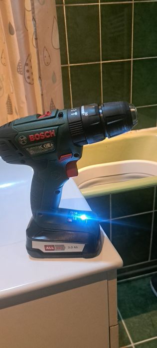 Bormasina cu acumulator bosch