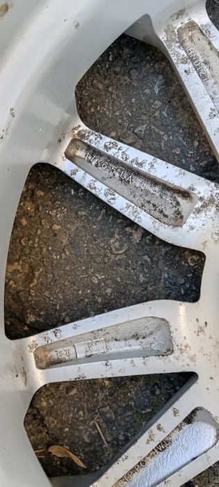 Один диск на R 17 с резиной