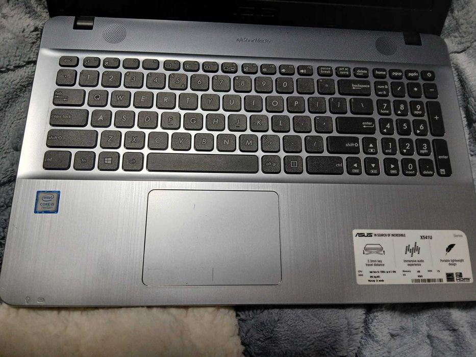 Laptop ASUS VivoBook Max X541U Intel i5 Gen 7 1TB Stocare