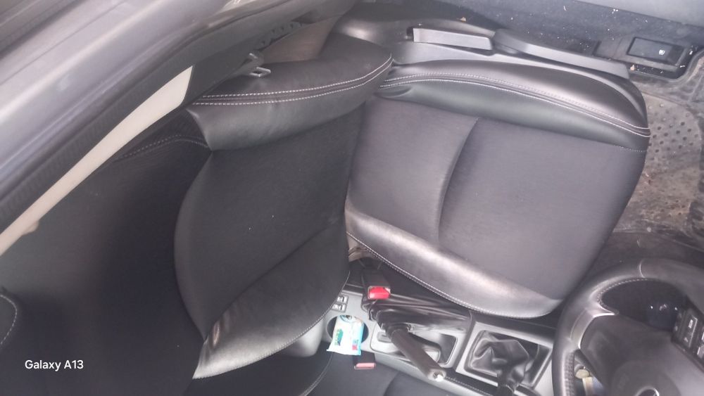 Субару импреса 2013г.бензин