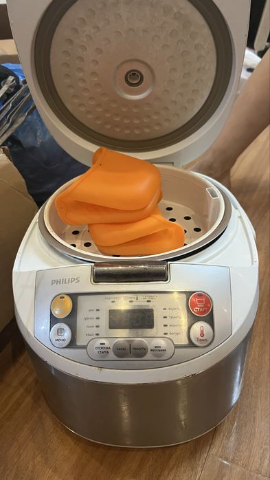 Продаю Мультиварку срочно! не дорого!