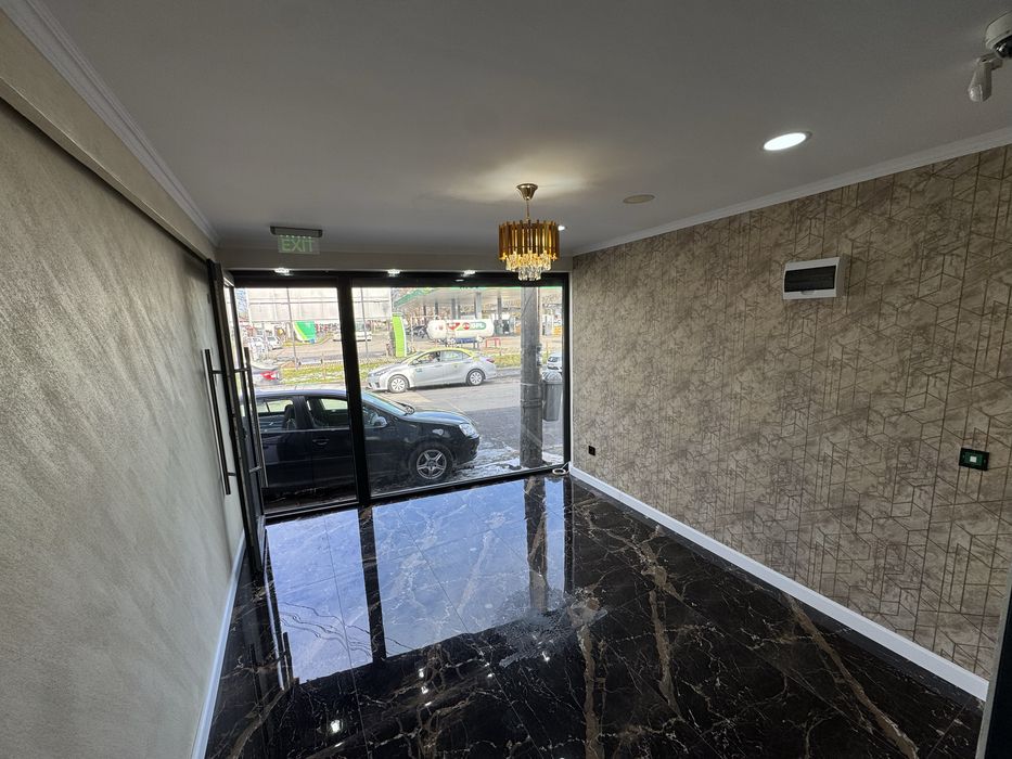 Inchiriez spatiu comercial 30 mp Ploiesti