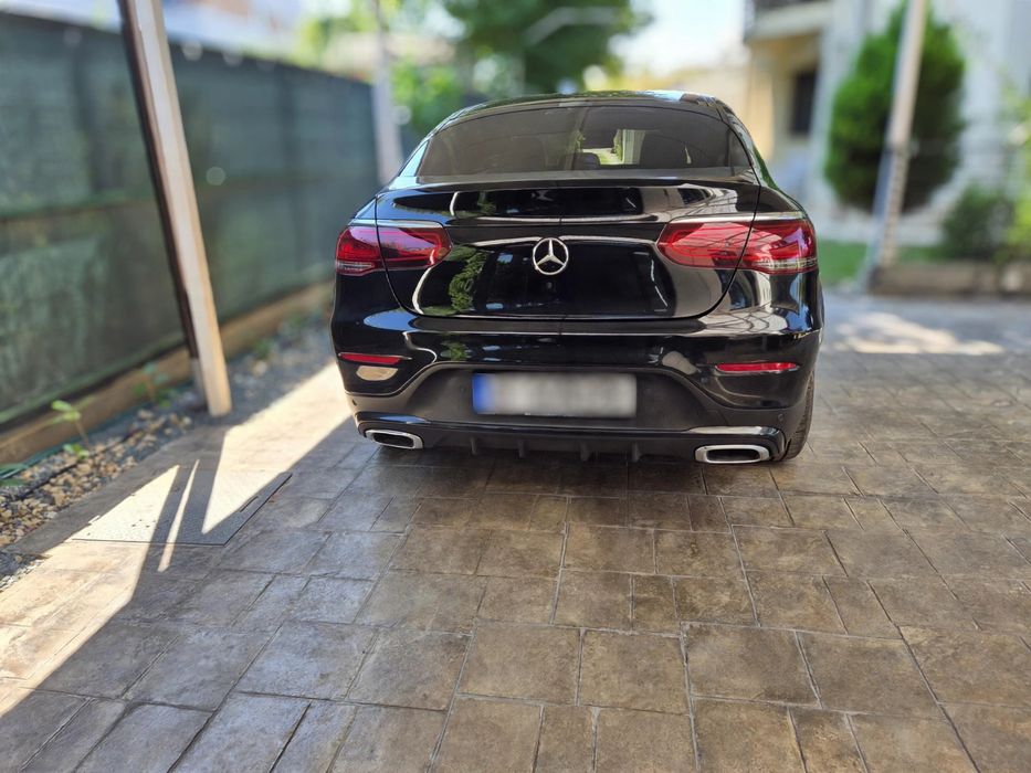 Mercedes Glc Amg line , 31000 km cu istoric complet Autoklass , amg line , suspensie pe perne aer , garantie 2 ani autoklass , revizii incluse.