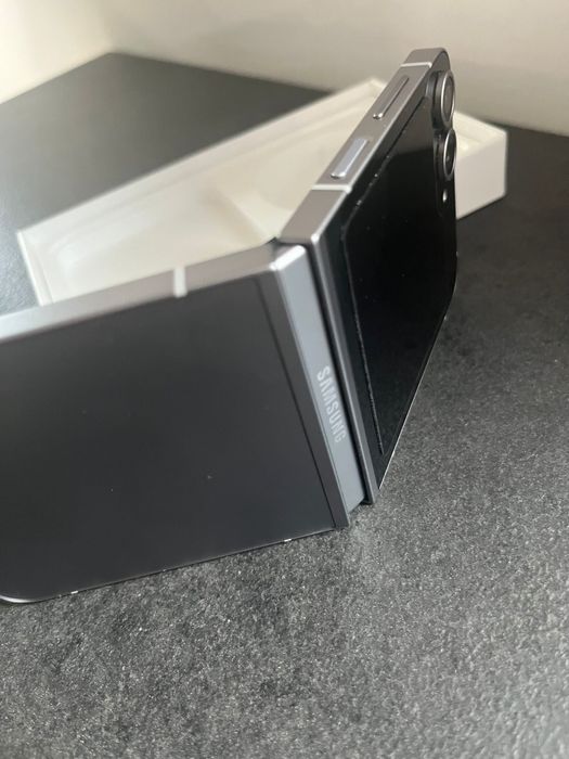 Samsung Z Flip 6 256 GB