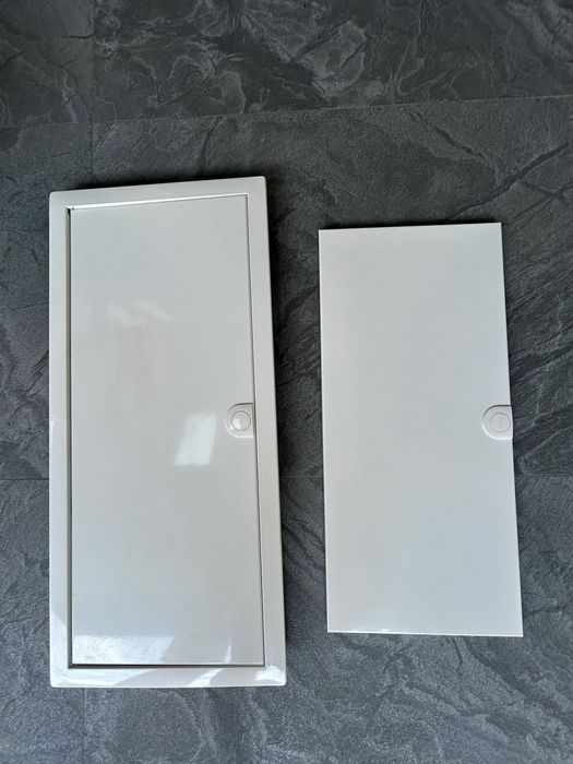 Hager Vand tablou electric pe tencuiala 36 module Hager si 2 usi pentru tablou Hager