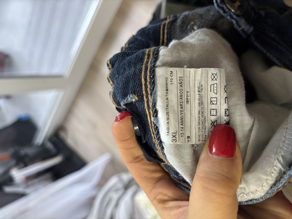 Прдам джинсы Benetton