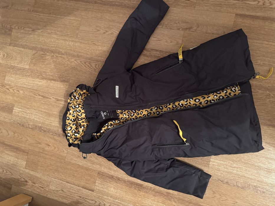 Продам зимнюю куртку