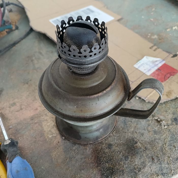 Керосиновая лампа