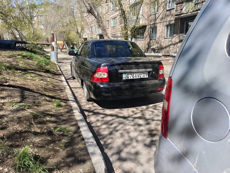 Продам приора на разбор