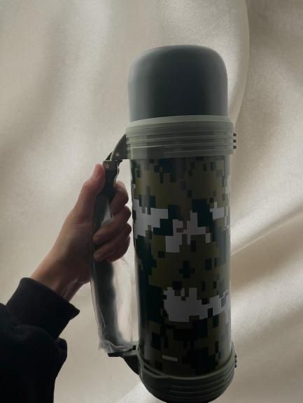 Продам Термос 2литр