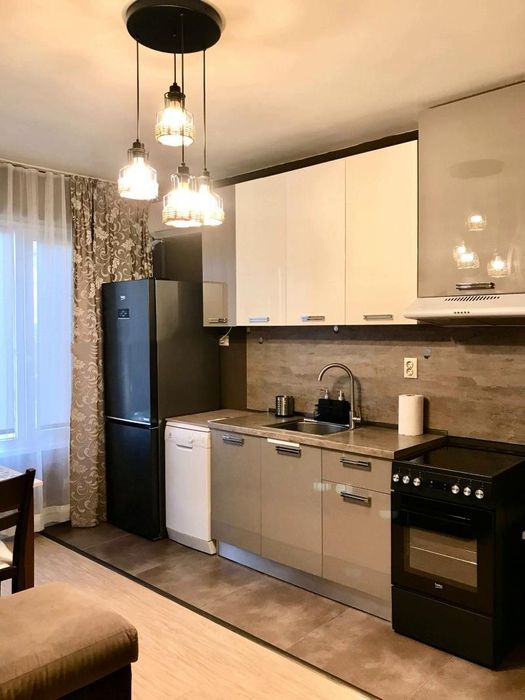 Дава се под наем Двустаен апартамент в София, Борово - 65 кв.м за 750 € - Снимка #2