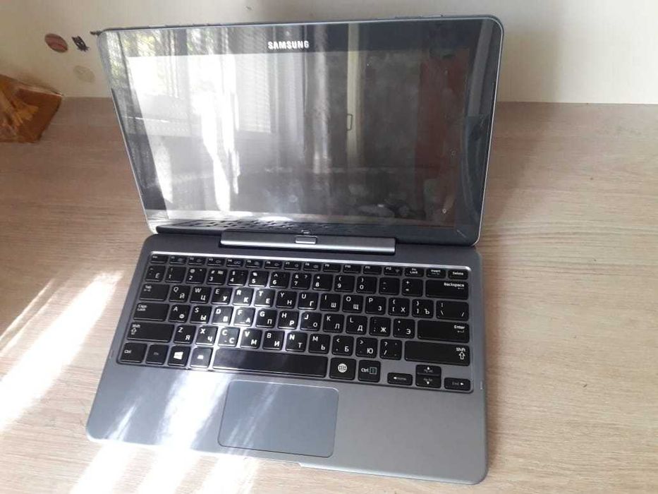 Ноутбук трансформер Samsung