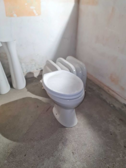 Usi, lavoare, cabina