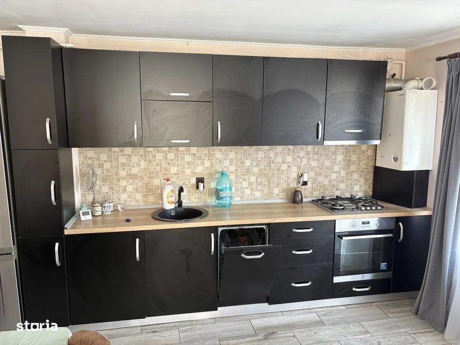 Apartament 3 camere de 55 mp plus 2 parcari zona Terra Floresti — fotografia 3