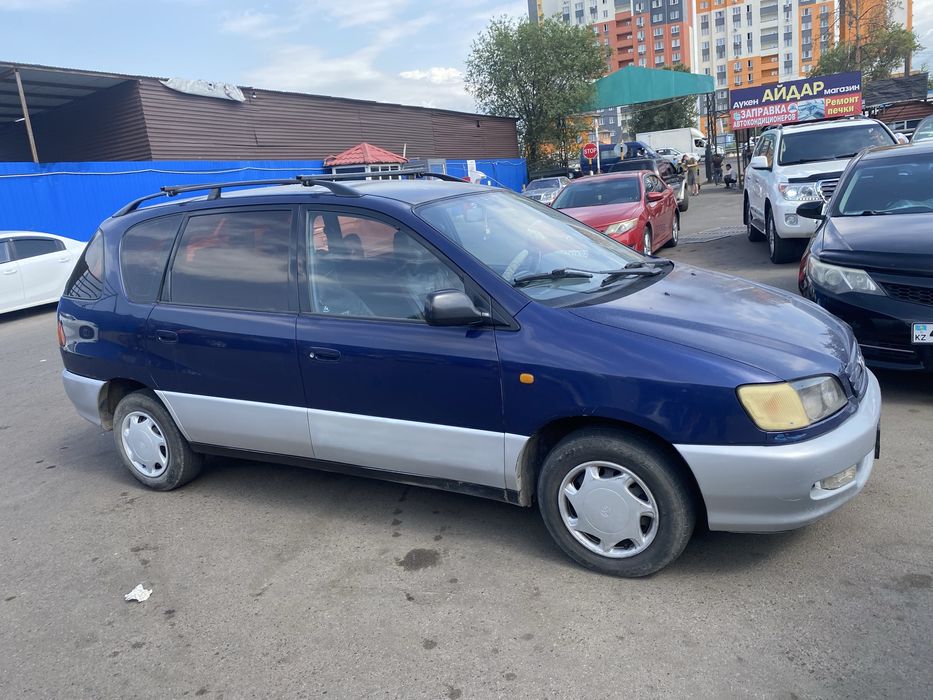 Продам Toyota Picnic