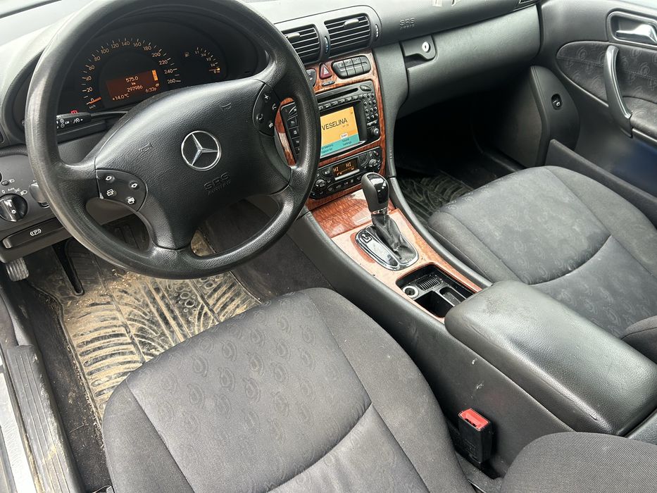 Мерцедес Ц класа 2,2цди на части/mercedes w203 c-clase2,2cdi na chasti