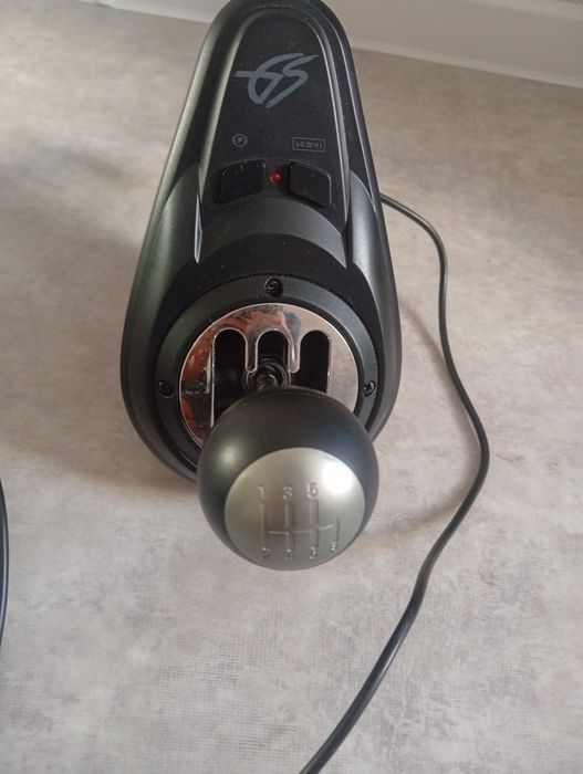 Продам игровой руль