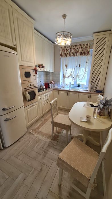 Inchiriez apartament 2 camere