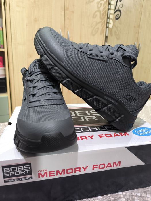 Кроссовки мужские фирмы SKECHERS  Новые  42,4   27,5 см.