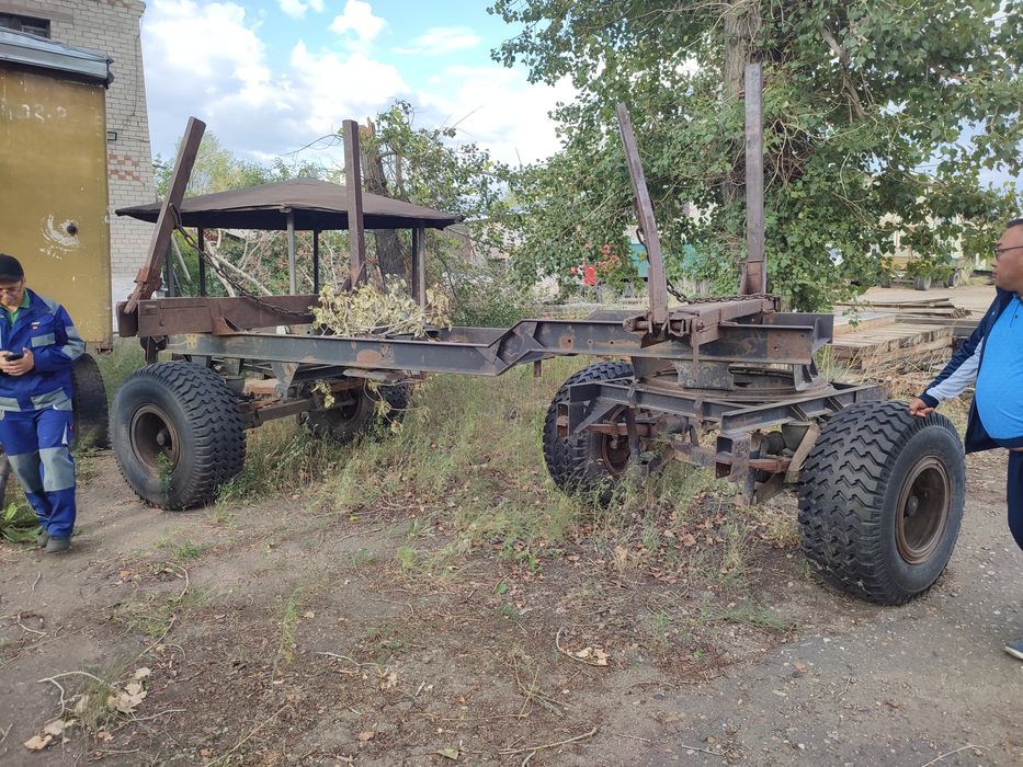Продам прицеп лесовоз
