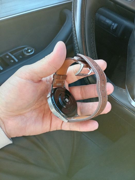 Huawei смарт сагат сатылады 2 ай болды алынган срочно