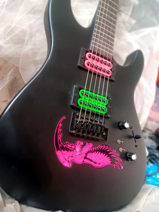 Superstrat китара специална колекция, може с кубе, процесор