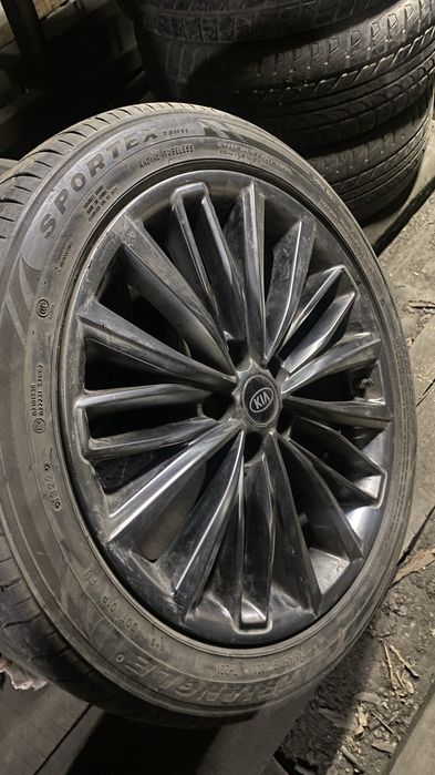 Диски с резинай киа к5-6-7 хюндай тайота торг есть